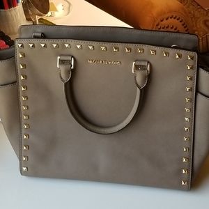 Michael Kors Saffiano Large Studded Selma